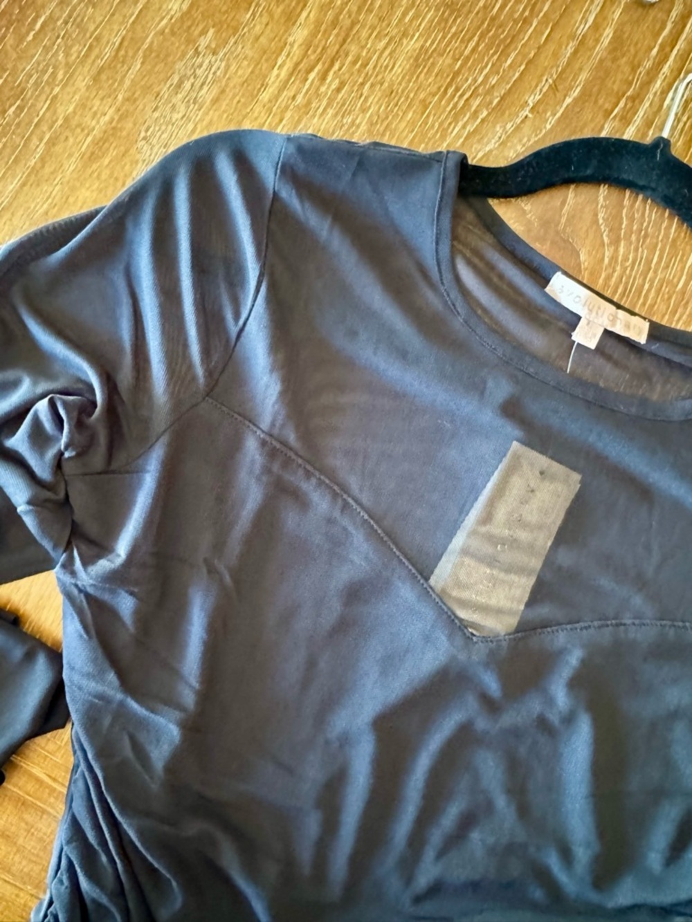 NWT Evolutionary black mesh side ruched top L - Picture 8 of 13